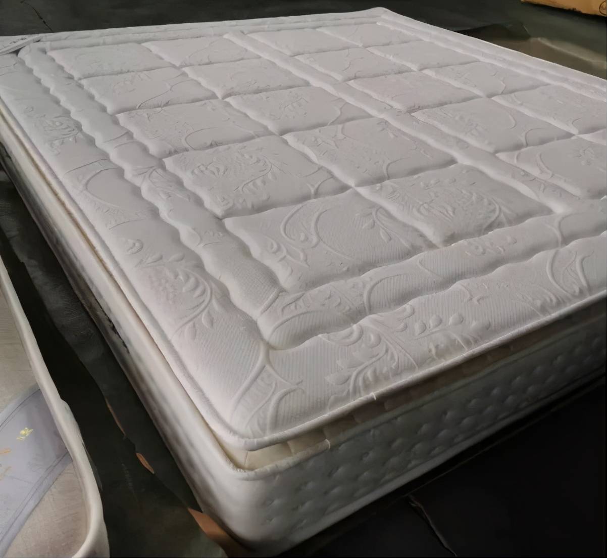 "毒床垫"甲醛超标可致白血病?劣质床垫你怕了吗?