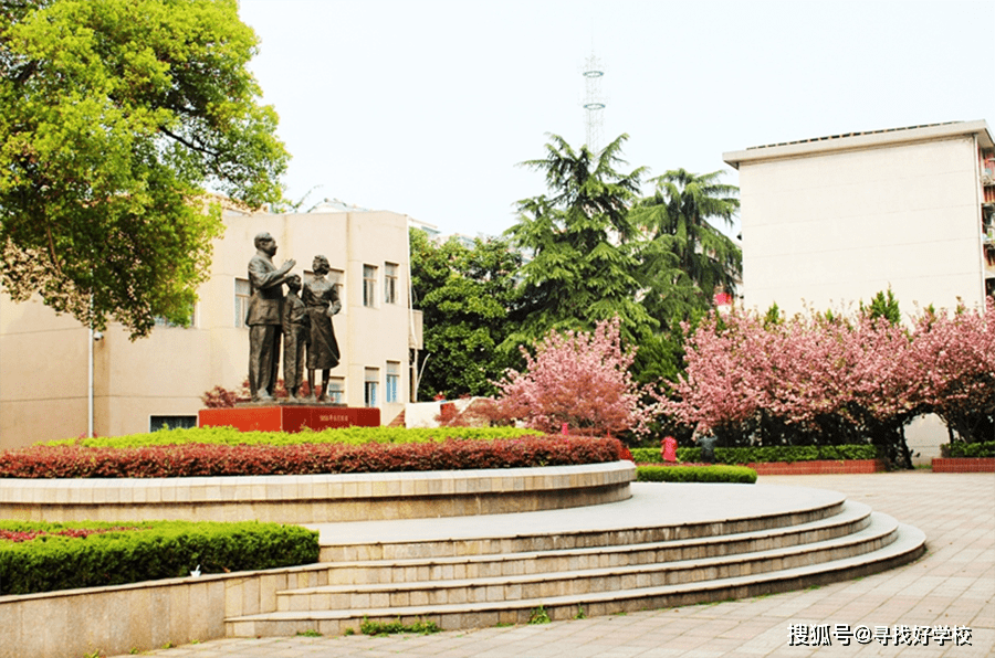 安庆一中校门图片