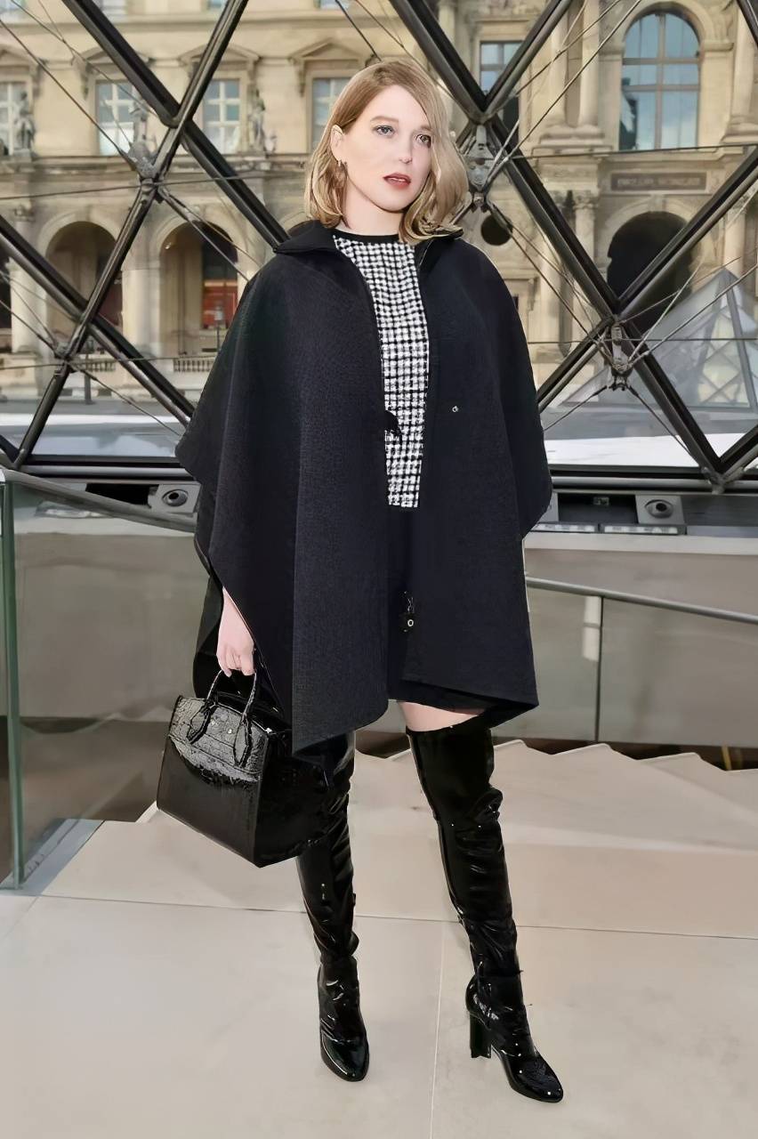 原创不要总穿短靴学蔡少芬穿长靴配红裙好看又显高1米8气场