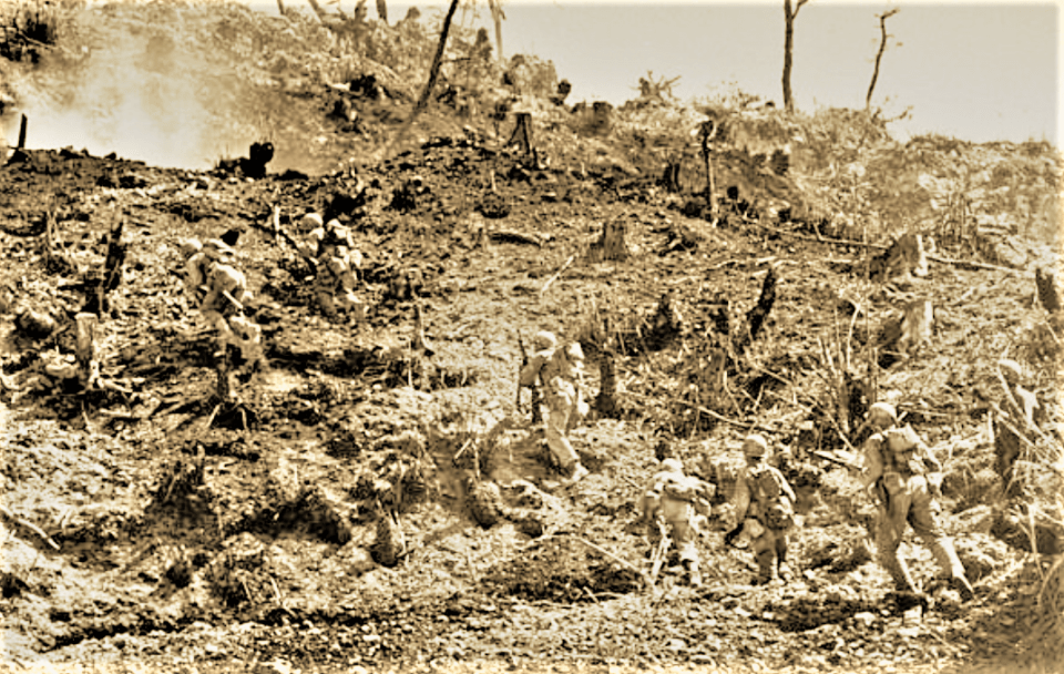 老照片:1945年的冲绳岛战役,12万日军仅剩7000人-搜狐大视野-搜狐新闻