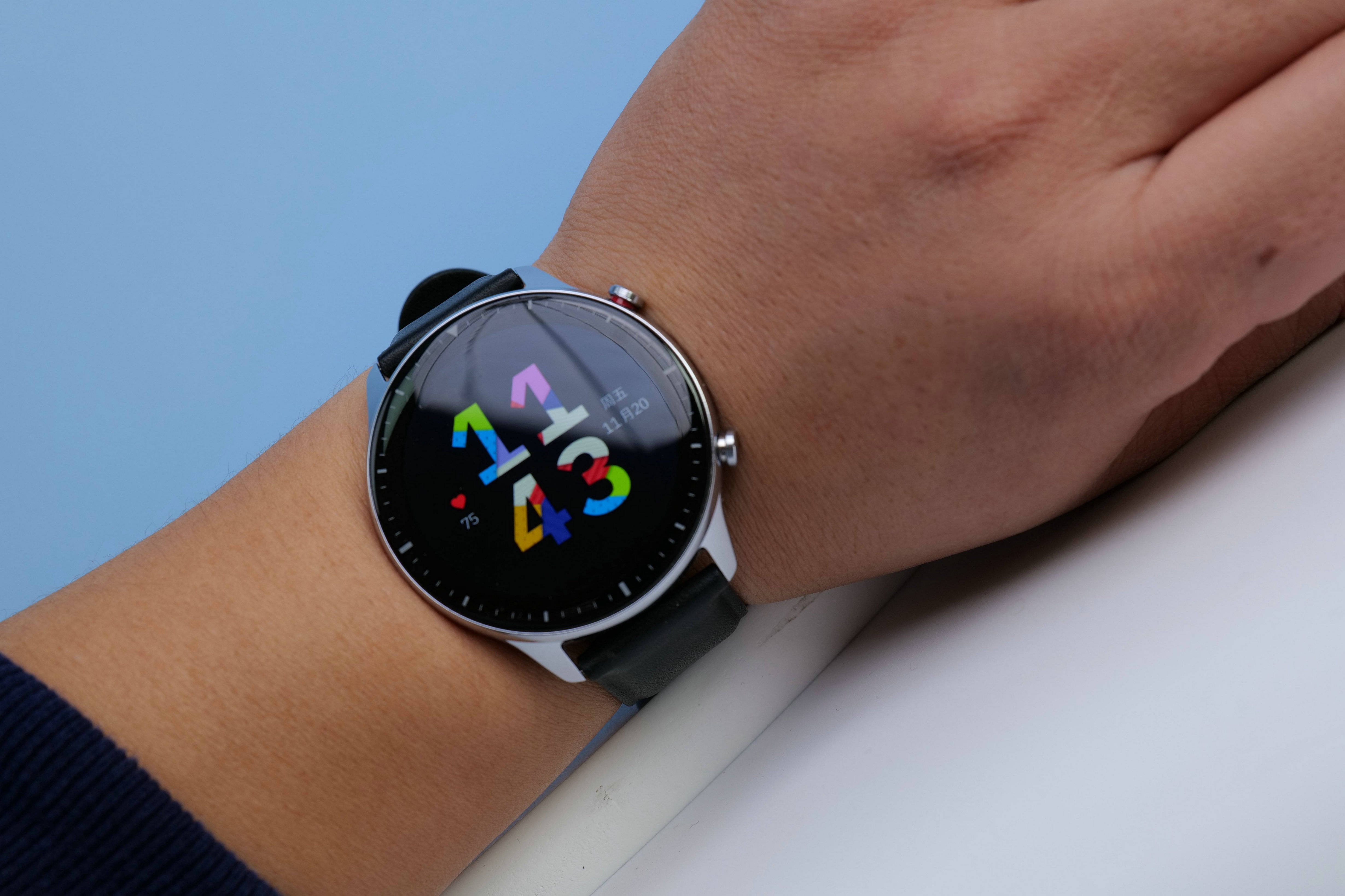 华米gtr 2经典款展示品牌行业地位!