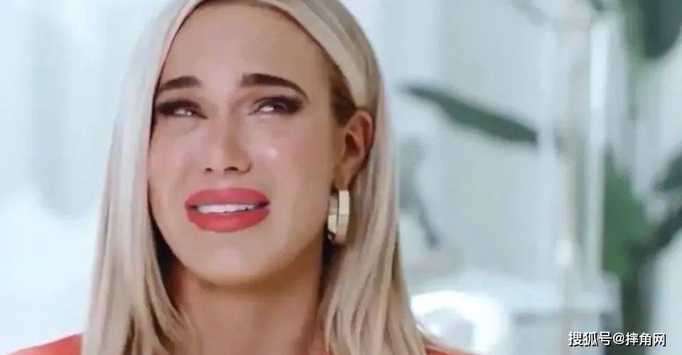 拉娜哭着诉说wwe工作导致抑郁症!aew副总裁夫人发来问候