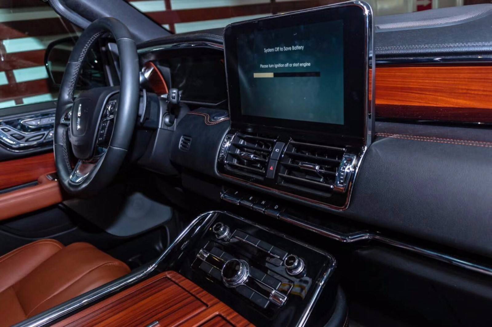 2020款林肯领航员加长版豪华大气全面升级