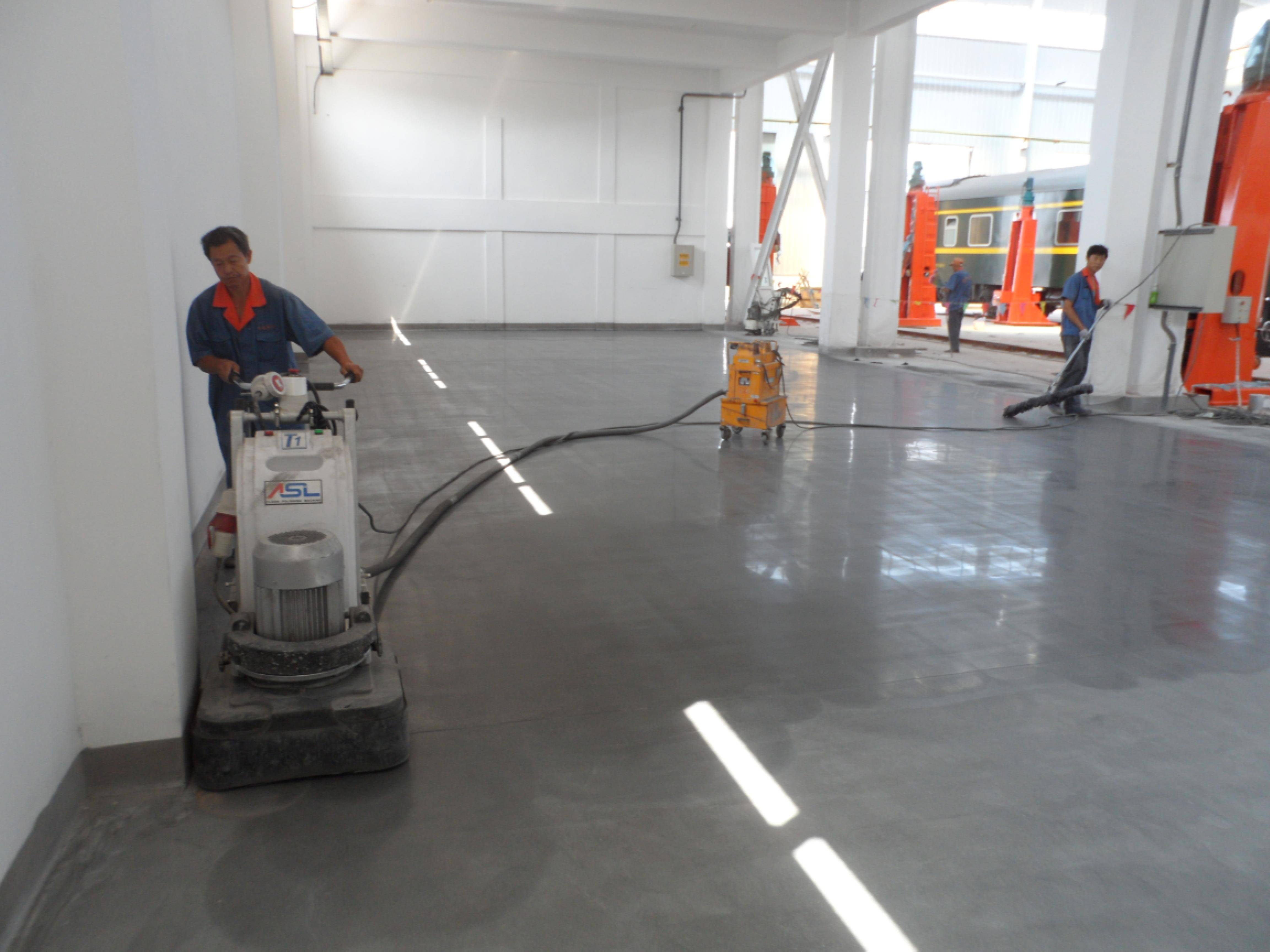 甲乙固混凝土固化剂地坪是如何做的