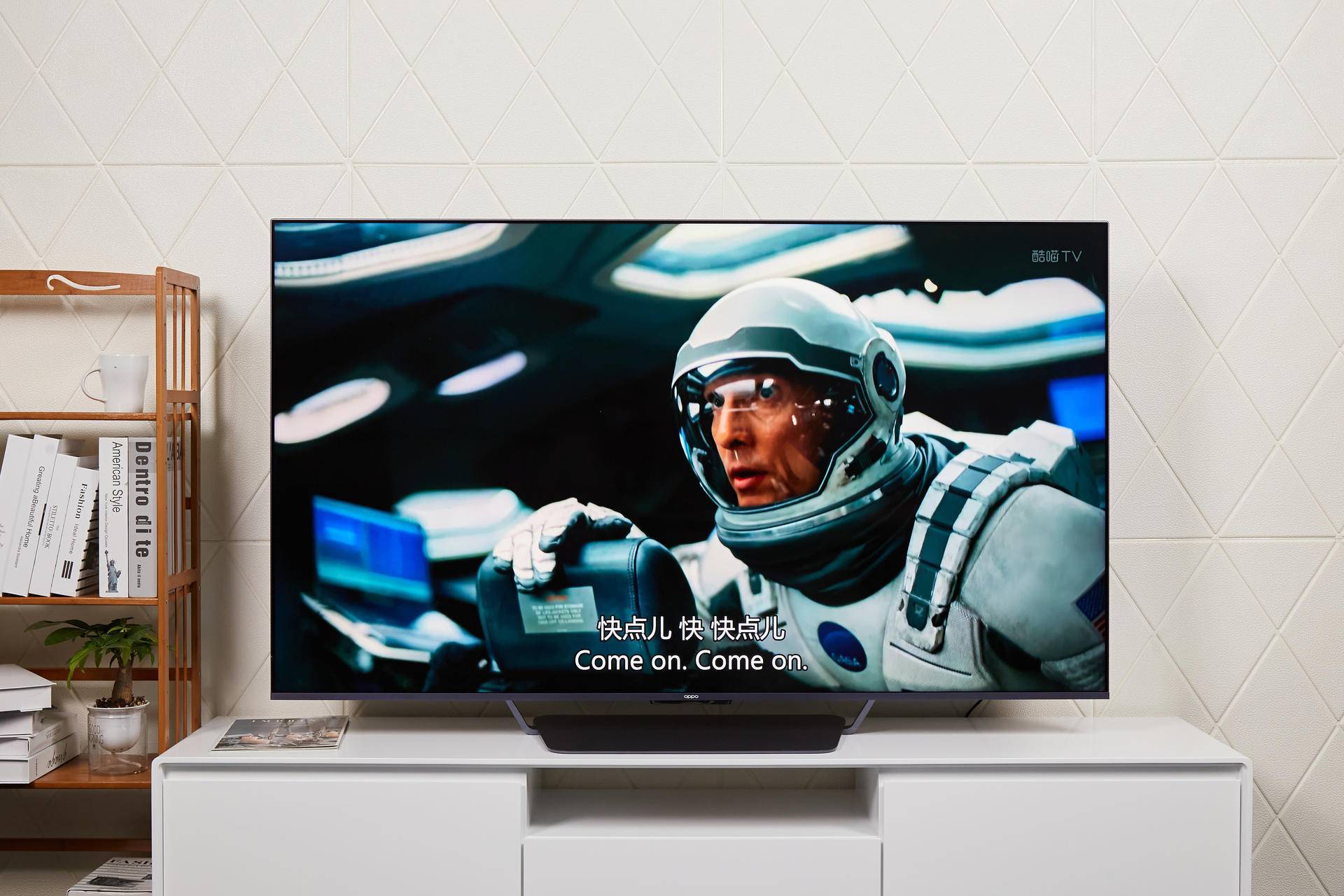 用手机思路做智能电视,oppo智能电视s1的全面屏你满意吗?