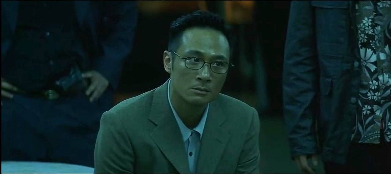 《无间道》吴镇宇为何注定失败?导演埋下了这些,你发现了吗?