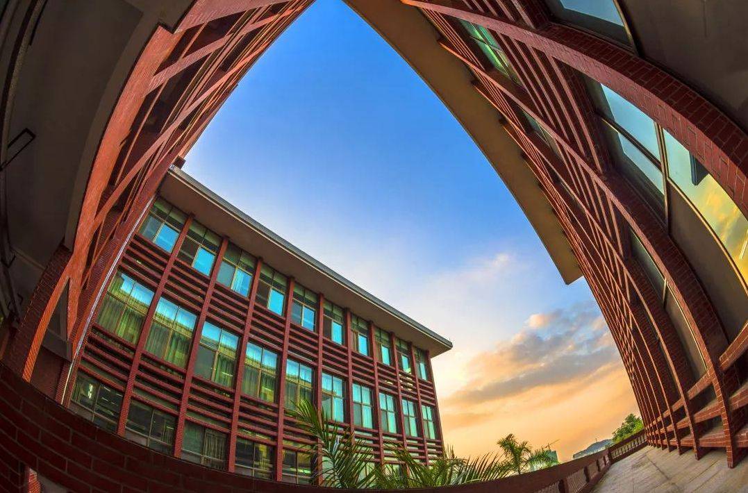 广东大学巡礼-广州华立科技职业学院
