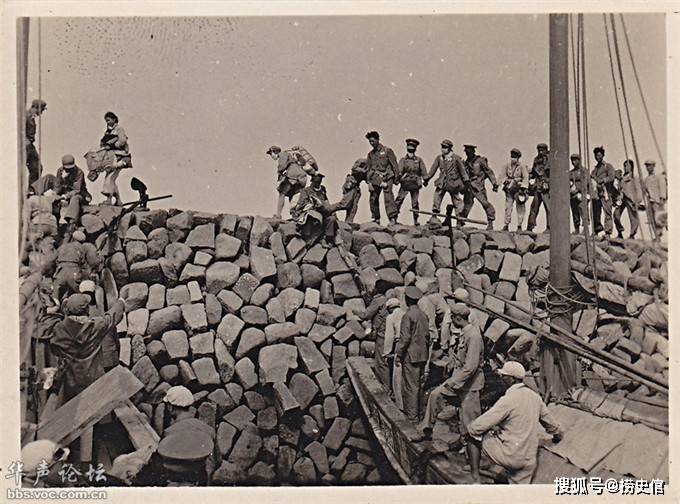 老照片,1955年2月,人民解放军进驻大陈岛