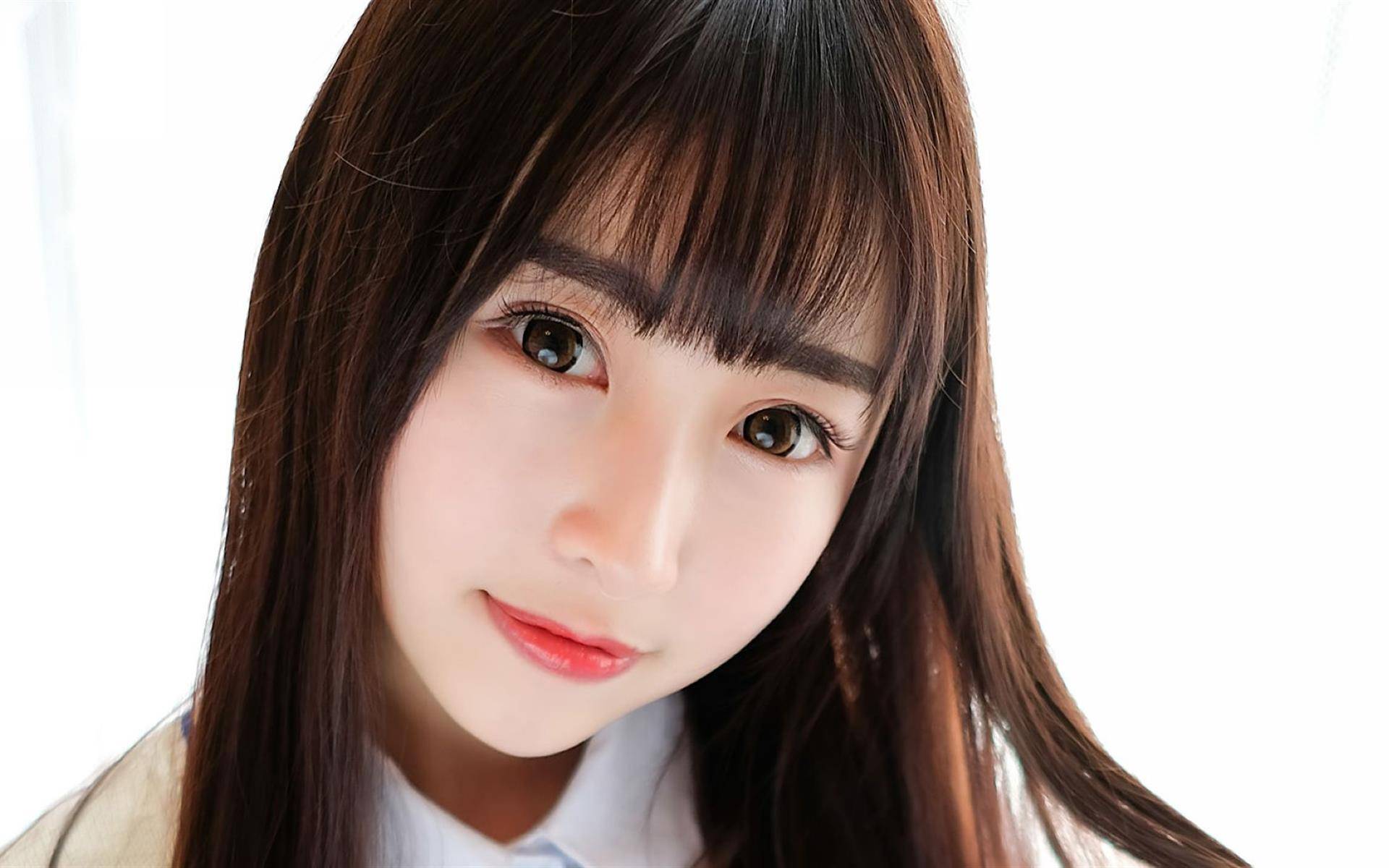 爱自拍的俊俏美女:青春的气息填充整个屏幕-搜狐大视野-搜狐新闻