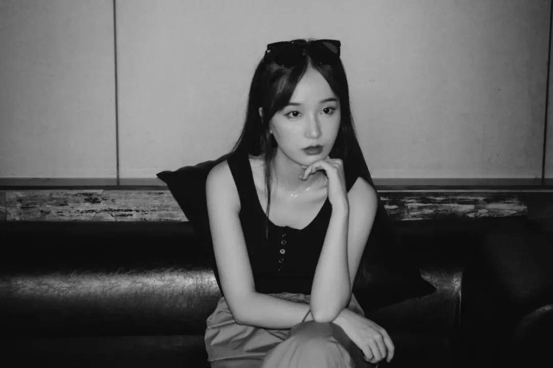 多才多艺的校花张琪年级第一会学更会玩的元气少女