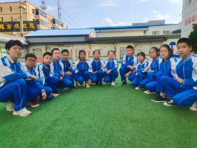 定西漳县武阳中学优秀教师张素芬,三尺讲台三寸舌三寸笔三千桃李_手机