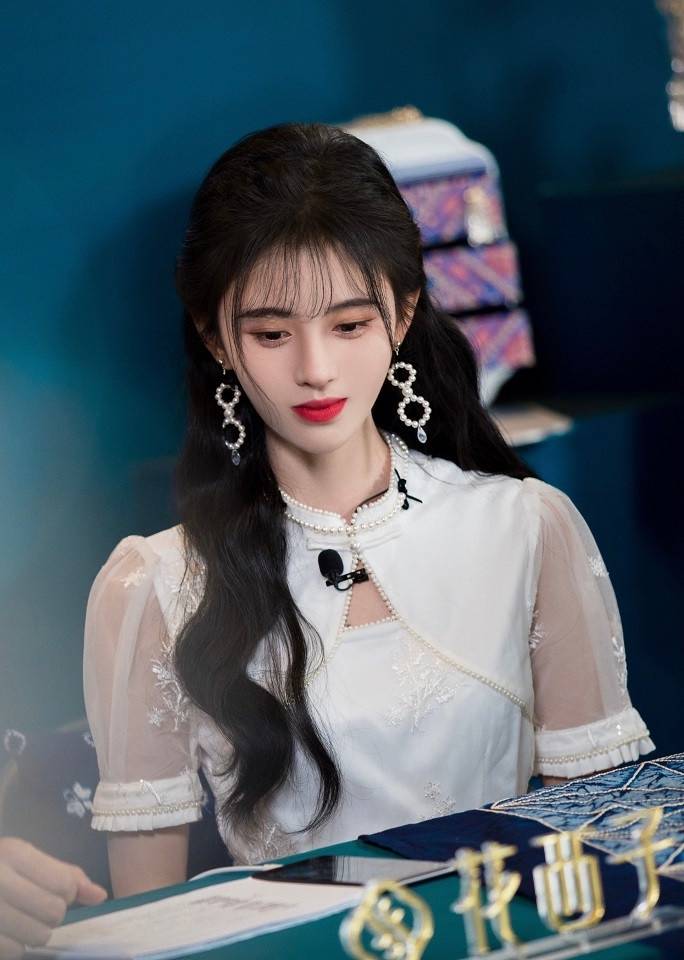 2020最受欢迎女星top10杨幂第八谭松韵第六赵丽颖杨紫都输给冠军