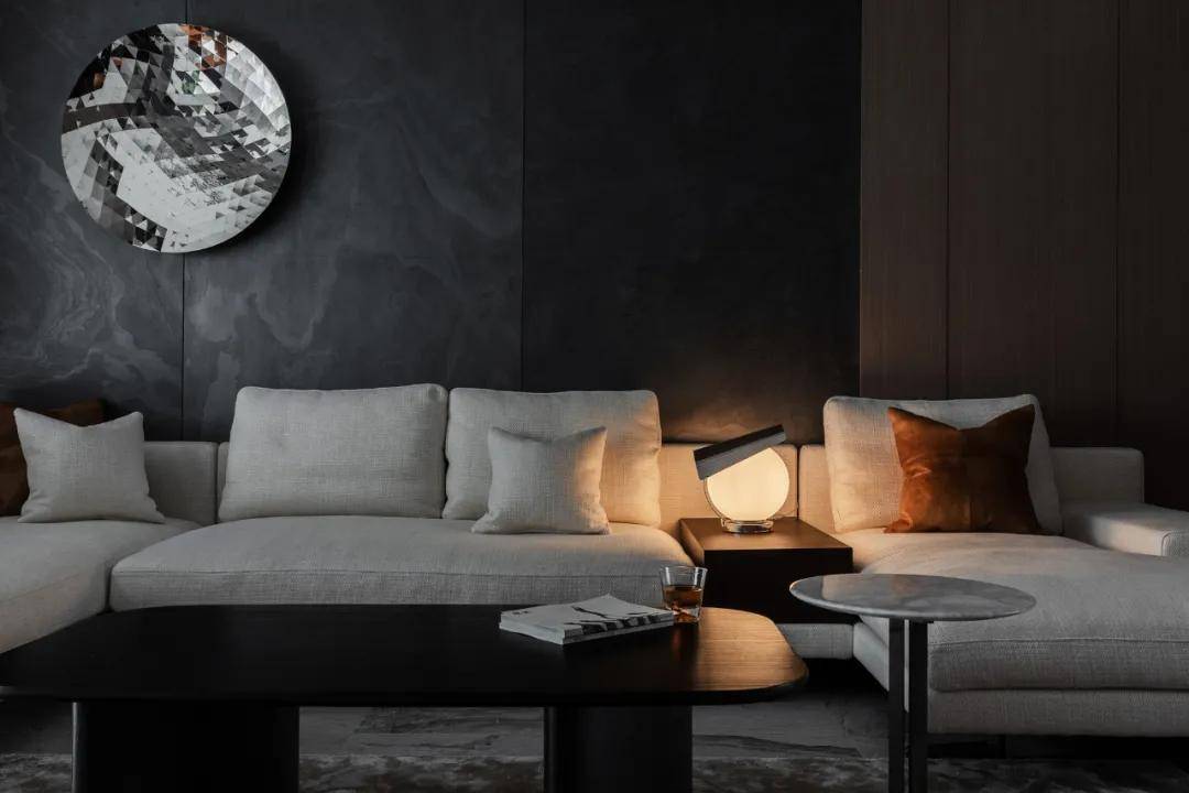 优雅不失个性,经典高级灰的魅力