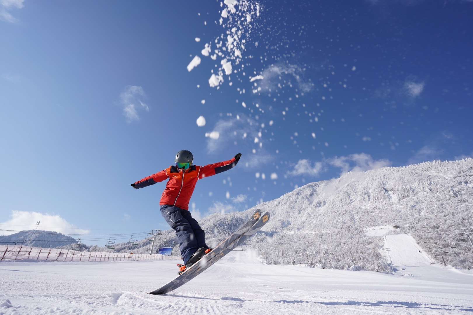 西岭雪山滑雪场图片