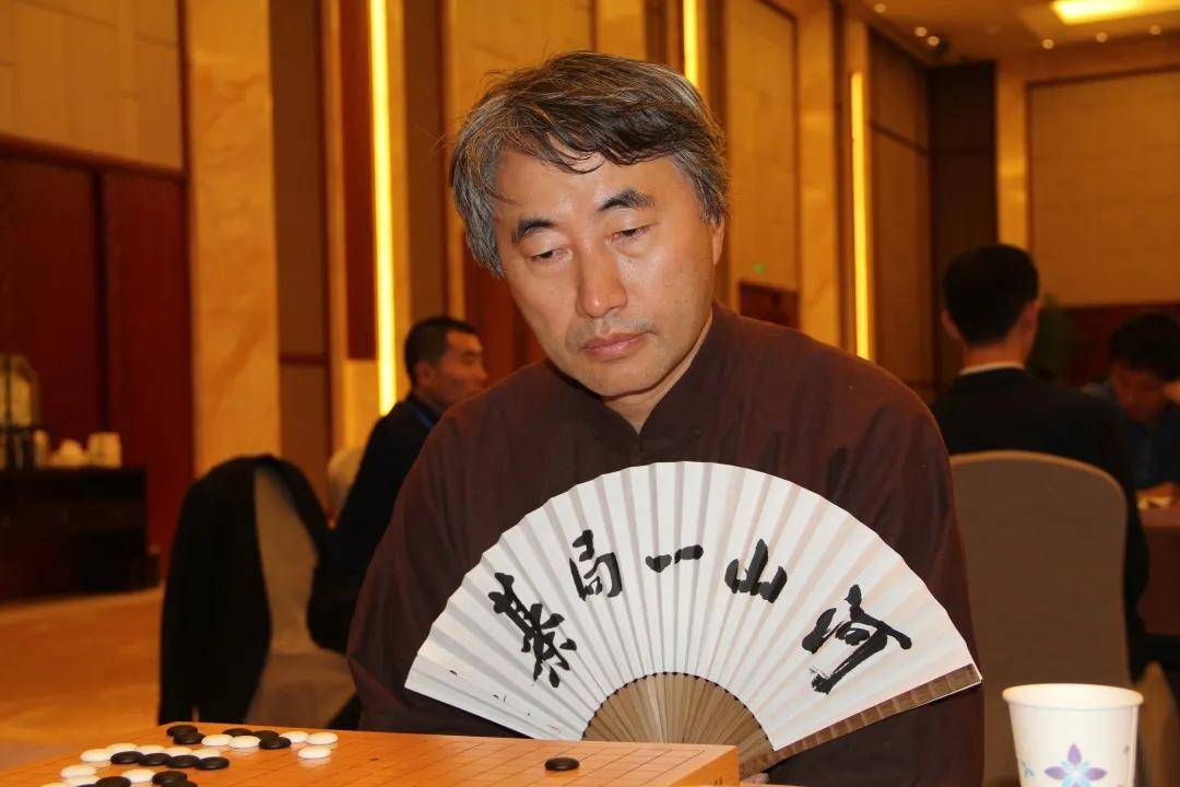 江铸久,芮乃伟等围棋伉俪邀你来2020棋子湾仙侣沙滩围棋论剑观战啦!