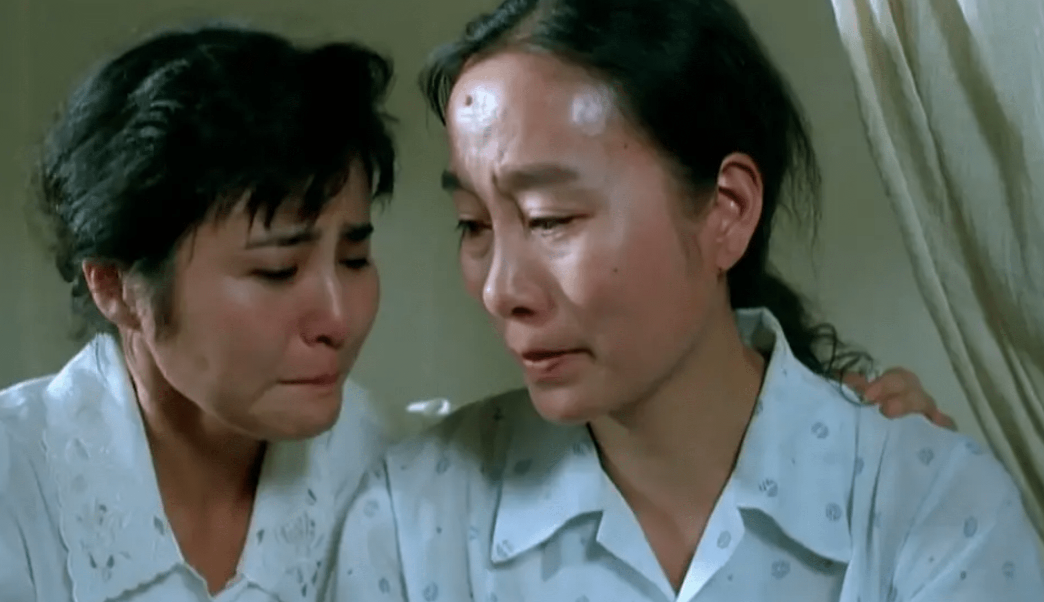 奚美娟为挽留丈夫39岁高龄产子,没想到20年后戏剧性一幕上演了