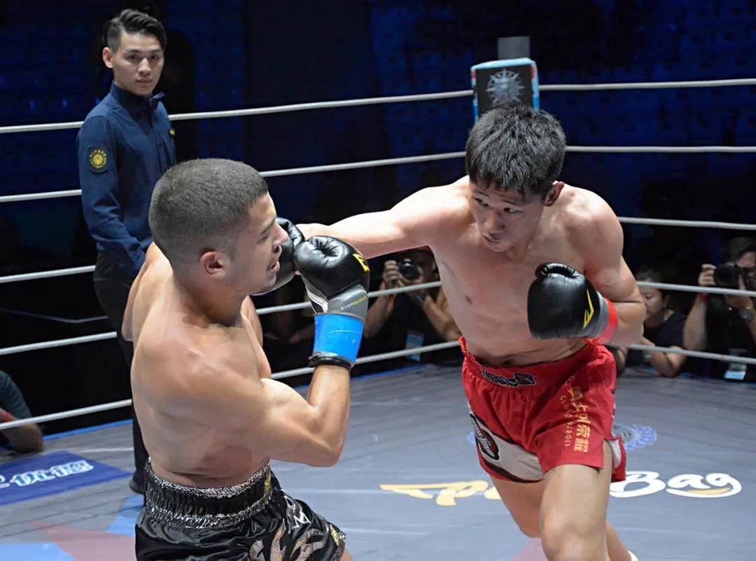万众期待12月26日邓泽奇再战泰拳王对华不败战绩能否被击溃