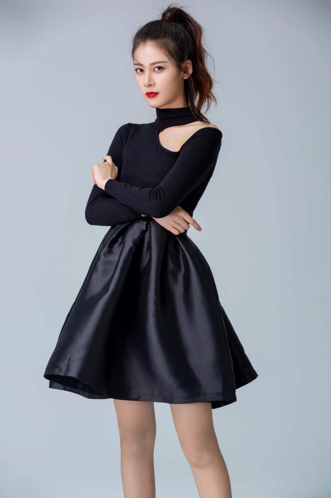 原创沈佳欣获中医专家支持嘲讽国家英雄是岳不群网友怒了