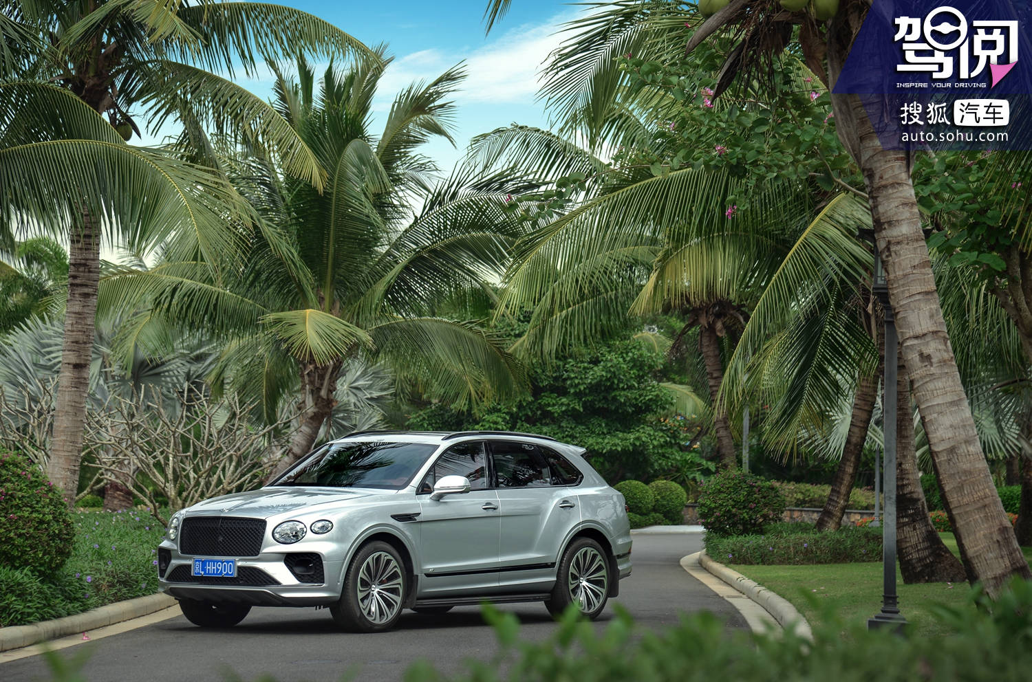 享受内燃机的荣耀高光时刻试驾宾利全新飞驰欧陆gt添越