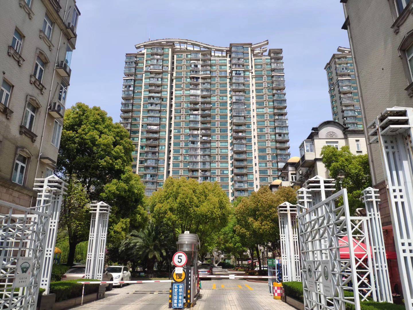 天际花园随你走在天际看繁花满地