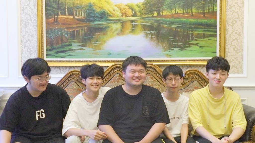 因为当汤汤与笑影一起上场会有buff效果!