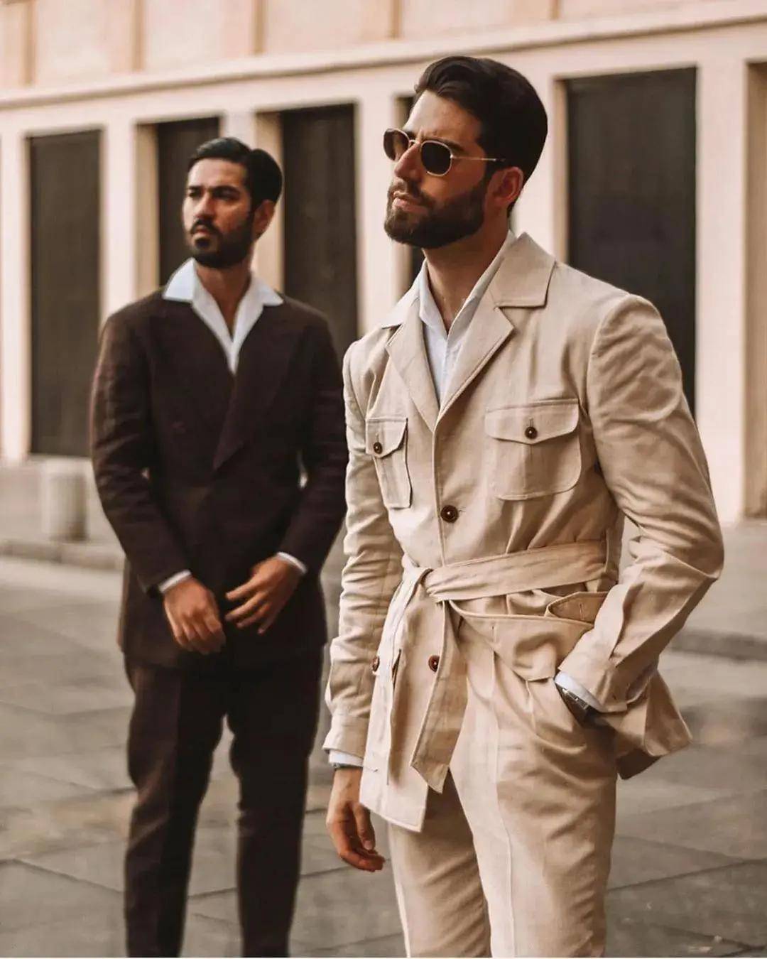 其实已经大幅度降低了猎装在日常搭配方面的难度