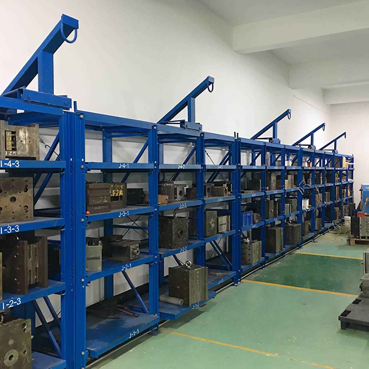 抽屉式重型模具货架一般设计多高