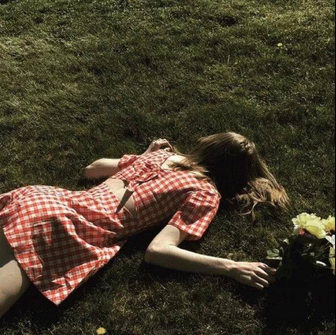 超好看的不露脸背影头像女生头像每一张都想保存