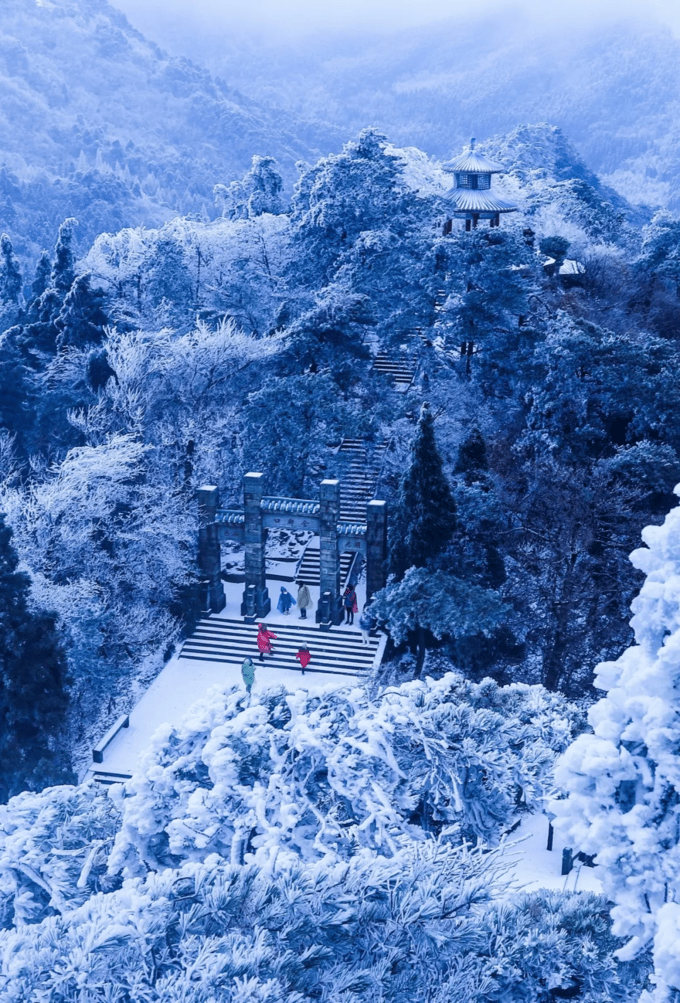 2022年庐山雪景图片