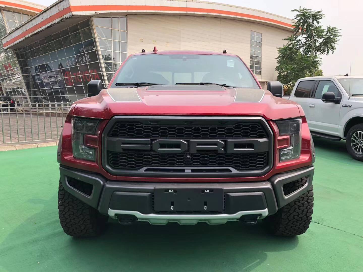 2020款进口福特猛禽f150配置风范实力不凡