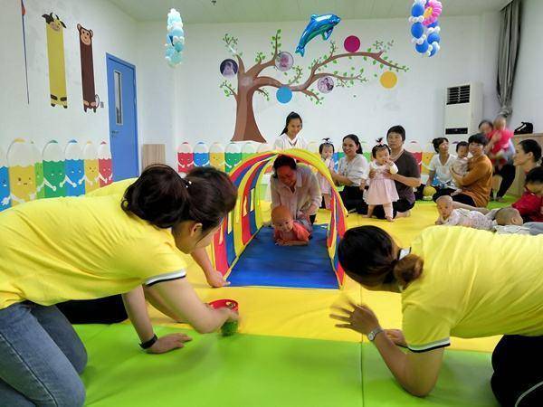 早教能否让孩子变得聪明家长要不要给孩子报早教班