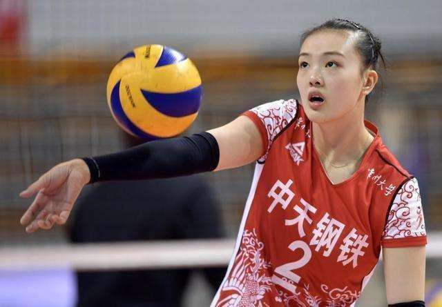 在女排的训练营里,曾经有一个叫王雪婷的女生.