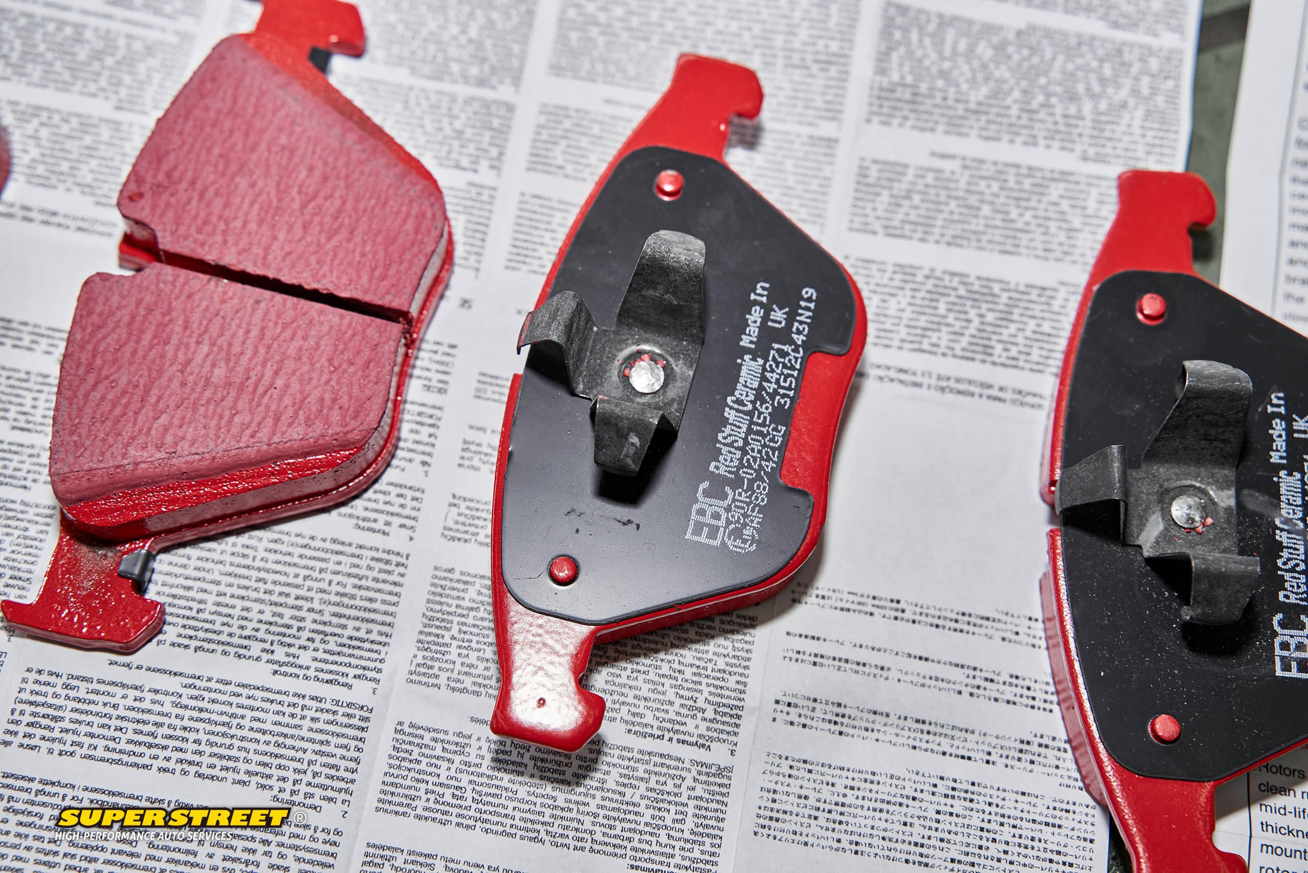 日常驾驶 宝马3系更换ebc红皮刹车片 陶瓷增强配方 粉尘更少