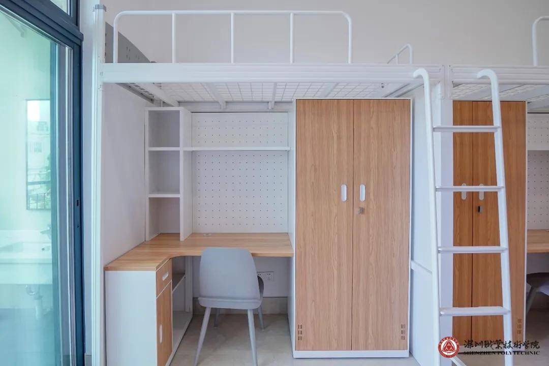 宿舍内景图学校的宿舍环境都灰常好哦,不愧是专科中的清华北大,来看看