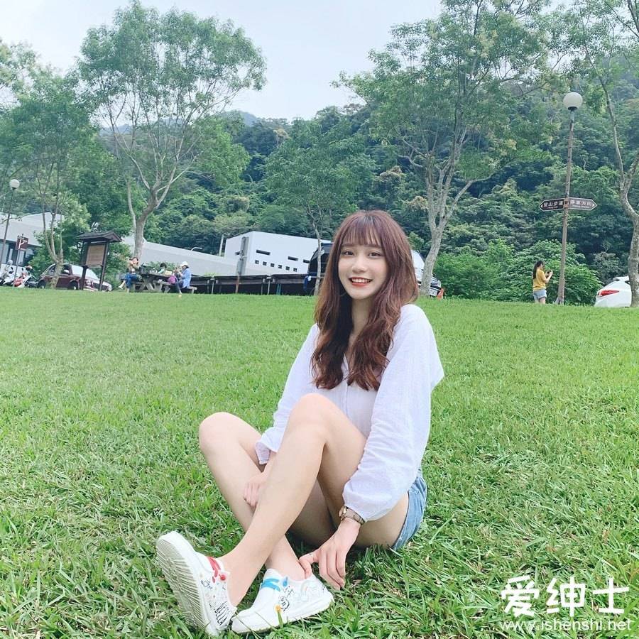 北教大校花女神「倩米」清新笑颜太甜美,好想回去读书啊!