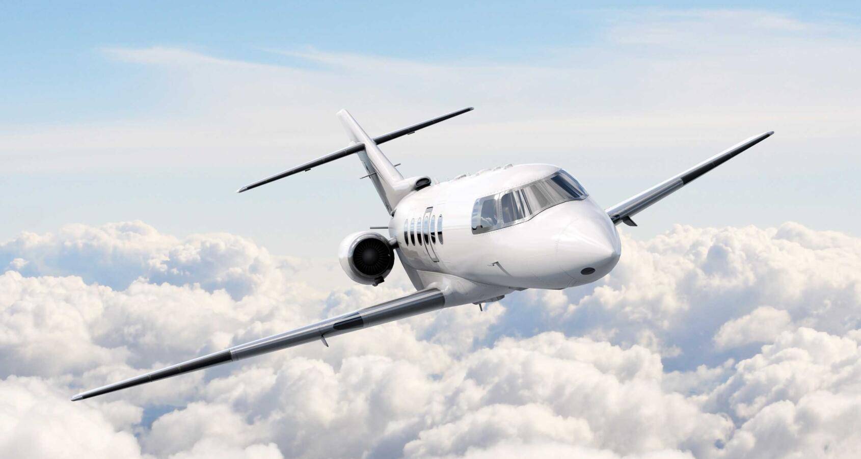 能在碎石上起降的豪客800xp中型私人公务机,客舱内非常豪华_手机搜狐