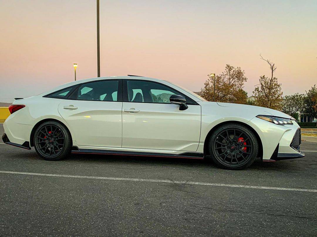 丰田亚洲龙trd实拍带运动套件最大输出301马力