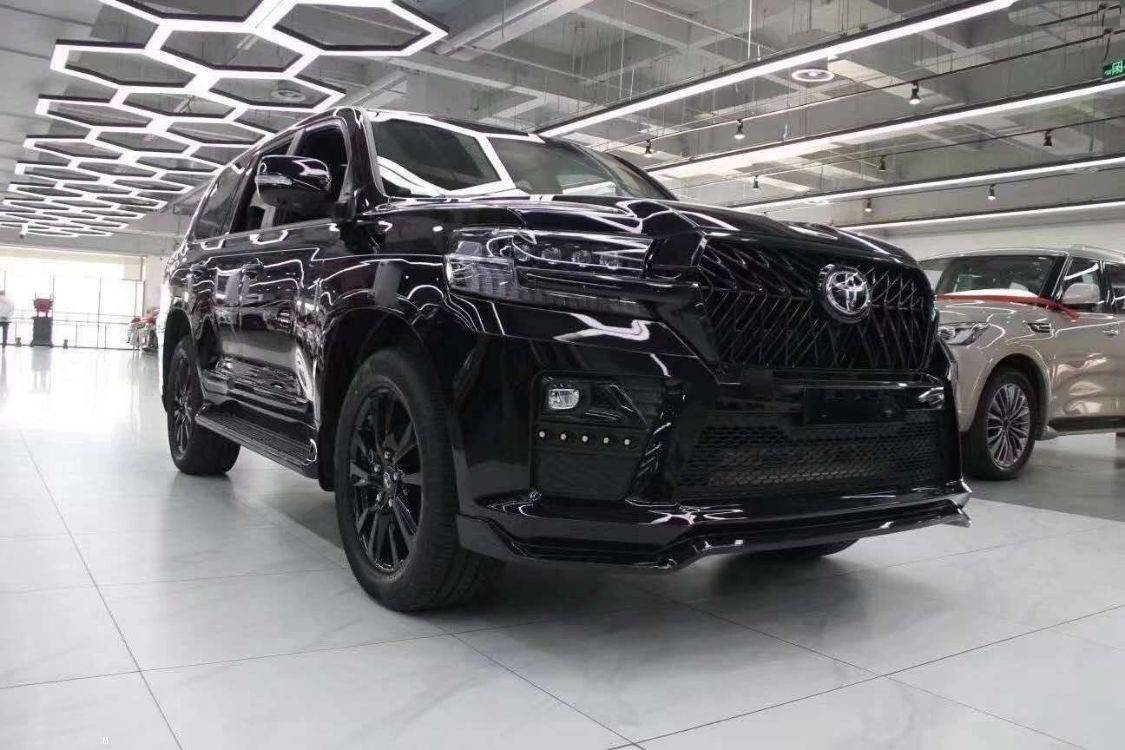 丰田陆巡化身黑武士稳若泰山的气场可是大g能媲美