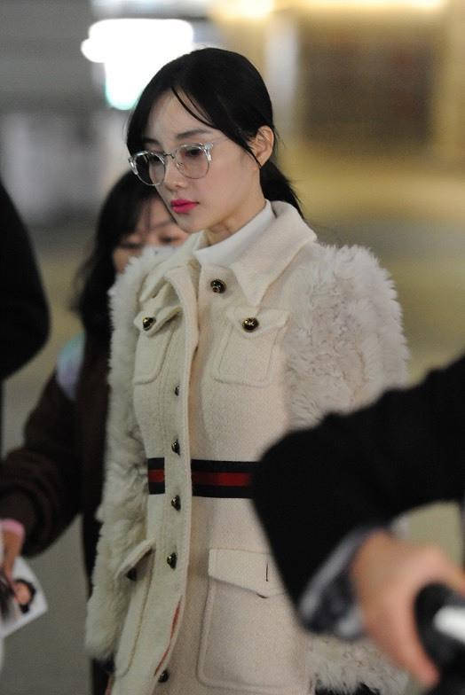 既没有肯定,为没有否定,而现在大家看到的时候基本都是李小璐带着女儿