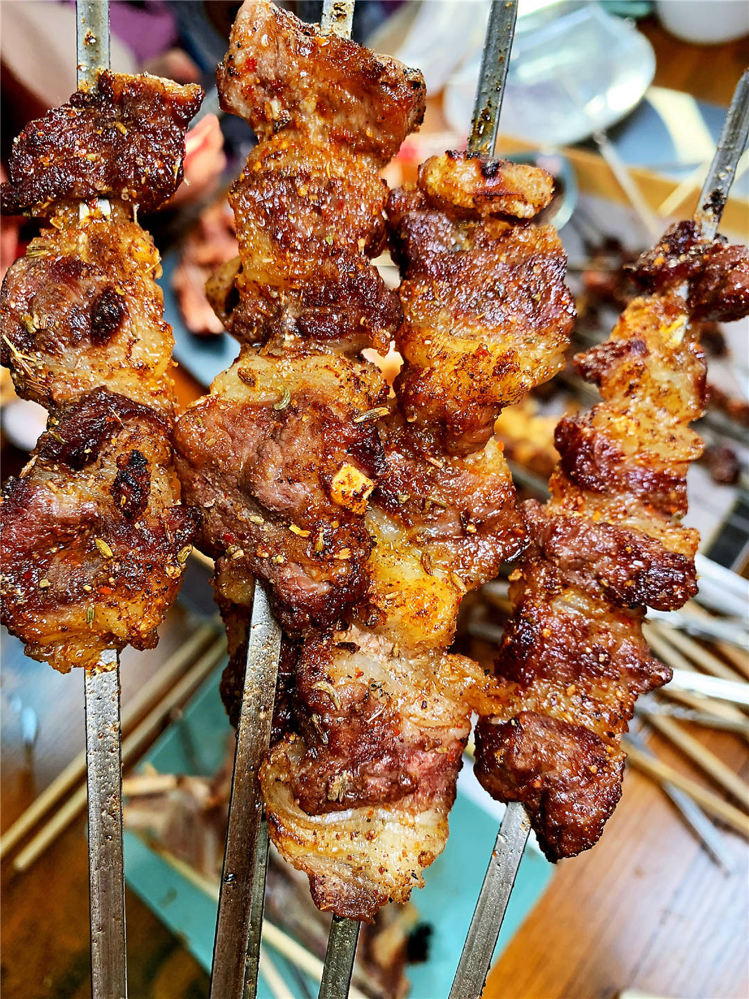 长春这家吊炉羊排,驴肉蒸饺老香了,老爷们都爱去他家吃肉喝酒