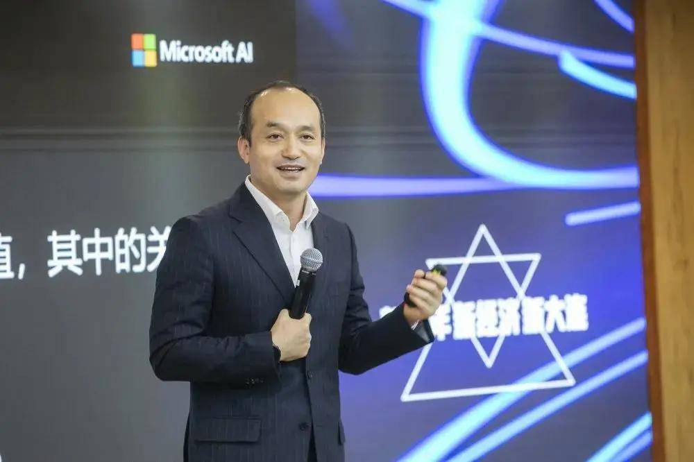 芥末留学母公司拓中教育ceo李拓出任大连青创会新经济分会会长