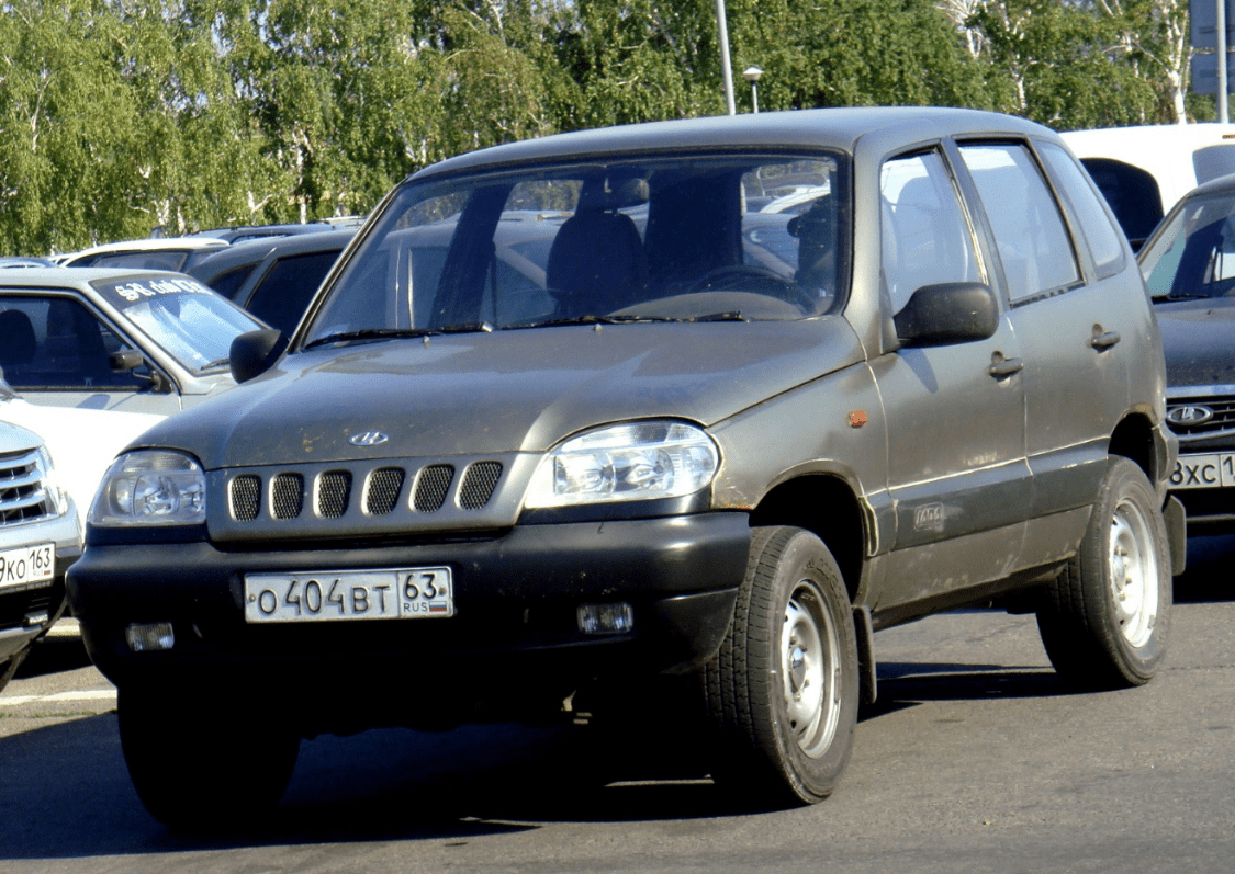 拉达复产纯正俄式越野车lada niva travel