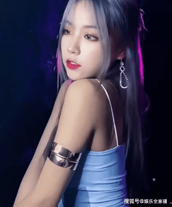 千万网红刀小刀陷入炒作风波,"阳台事件"不是偶然,眼球无下限?