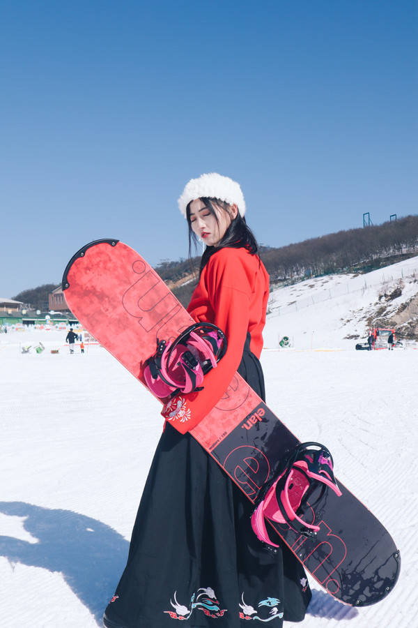 玩转安吉云上草原滑雪场住最美的星空酒店滑最野的雪