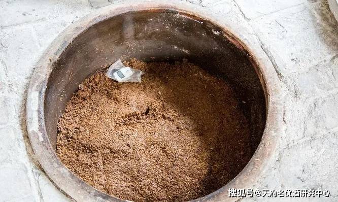 清香型大麴高粱酒釀造工藝——大渣發酵,發酵控制