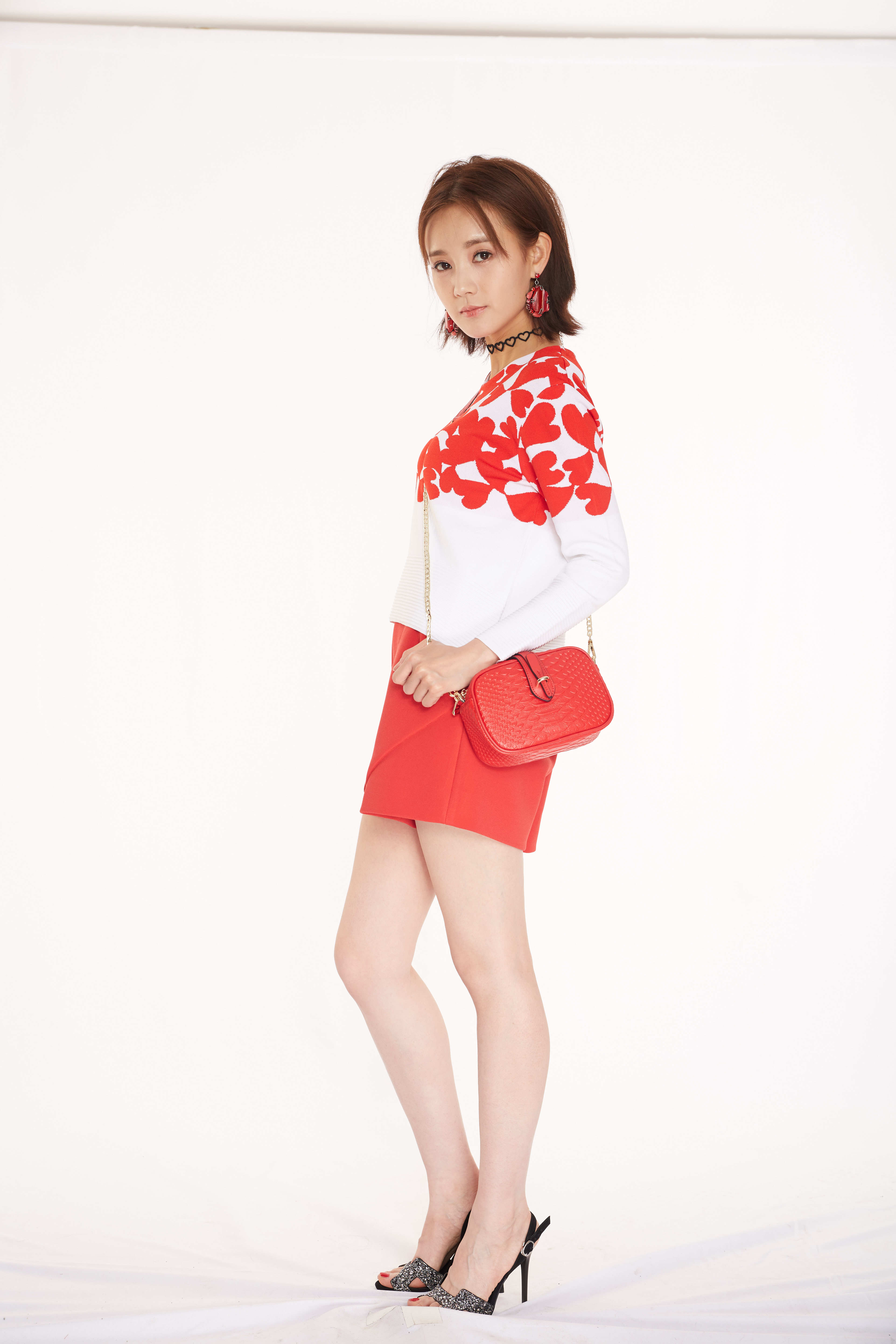 李一桐凉高定妆