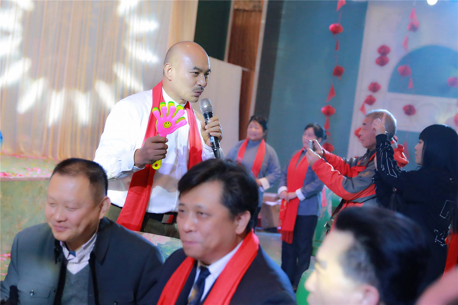 洛阳春寿堂中医院"健康天使"暨"先进工作者"颁奖典礼纪实_霍艺峰