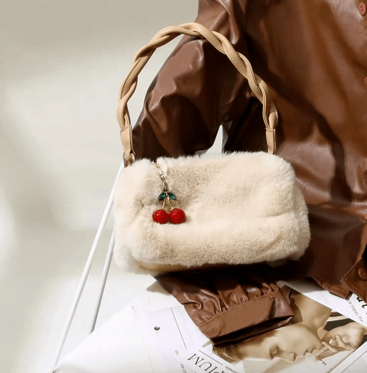 冬天又萌又暖的毛绒包包,每一款都超好看