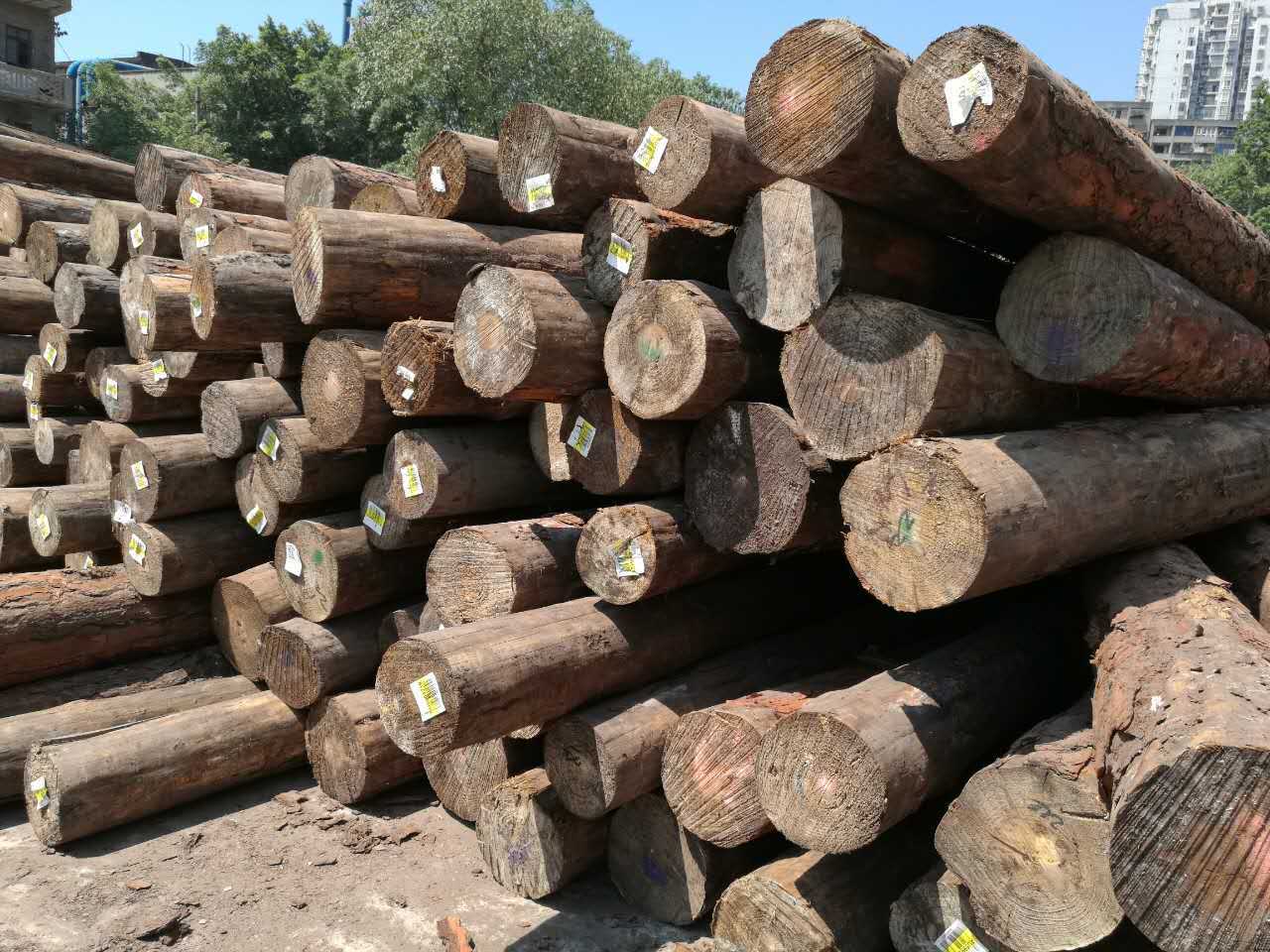 方面因素,包括葡萄酒,大麦以及龙虾等澳大利亚商品对华出口均受到阻碍