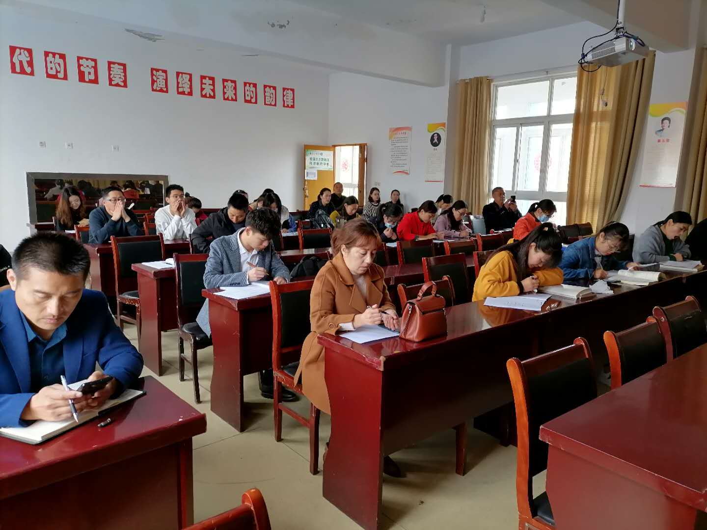 灌南县李集镇中心小学多措并举做好学校安全工作